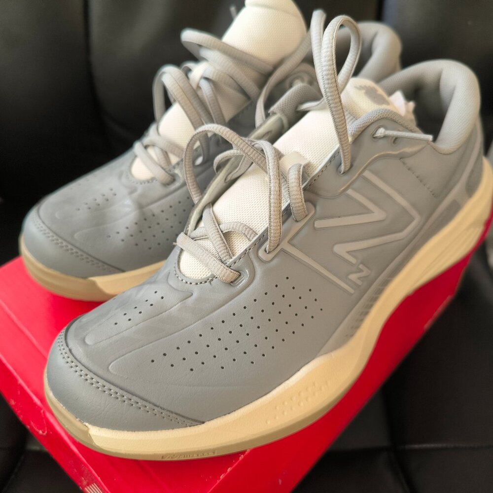 New Balance 669v5 Tennis Court Shoes